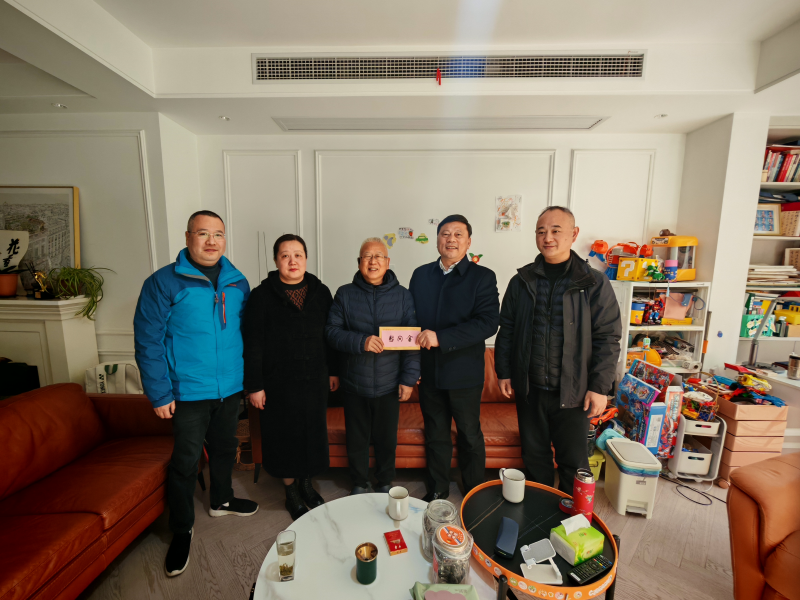 节前慰问暖人心，浓浓关怀显真情